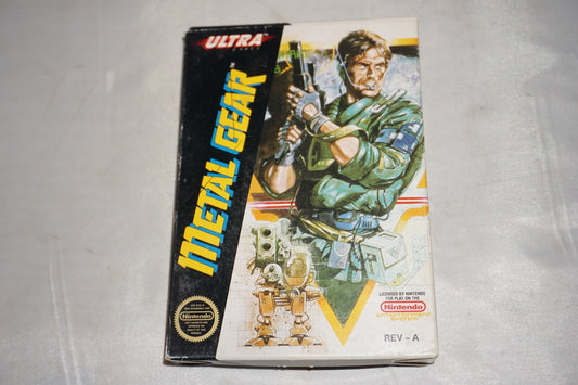 Metal Gear (Nintendo NES) Complete in Box w/ Map CIB