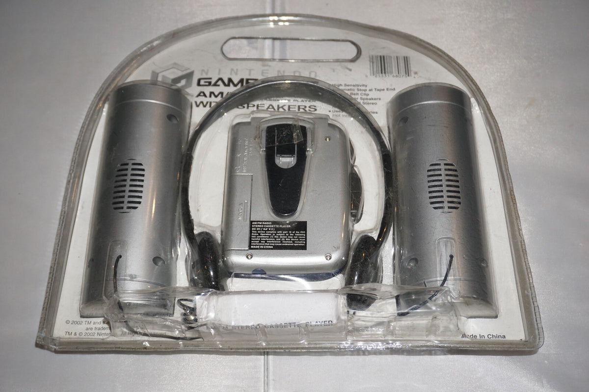 AM/FM Stereo Cassette Player w/ Speakers (Nintendo Gamecube) New Sealed