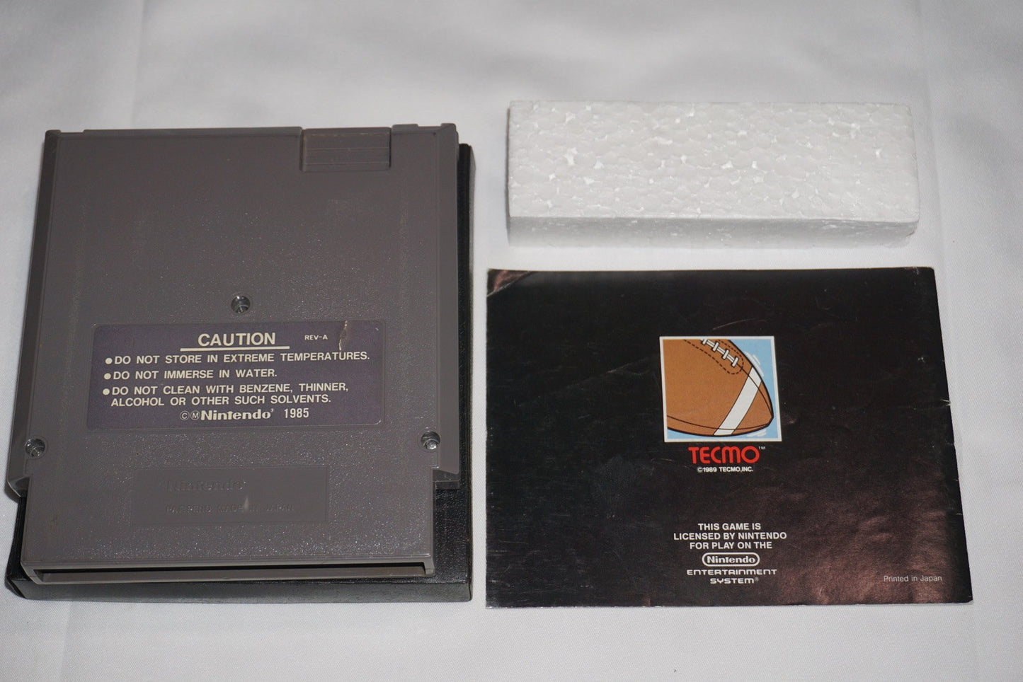 Tecmo Bowl (Nintendo NES) Complete in Box CIB