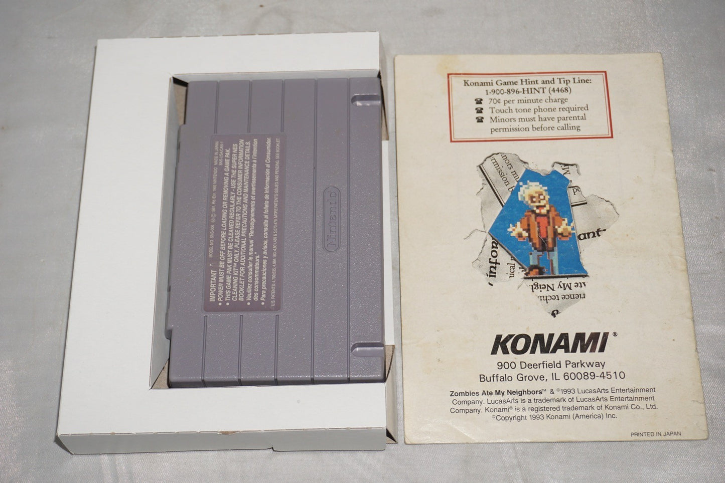 Zombies Ate My Neighbors (Super Nintendo SNES) Complete in Box CIB