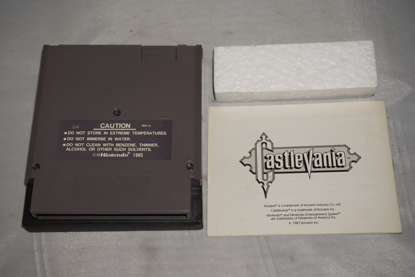 Castlevania 1 (Nintendo NES) Complete in Box CIB