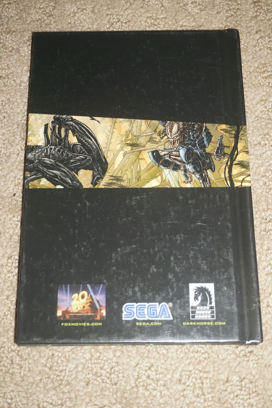 Aliens Vs Predator Special Collector’s Hardcover Mini Strategy Guide Book