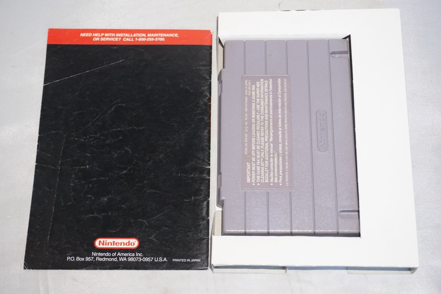 Yoshi's Island (Super Nintendo SNES) Complete in Box CIB