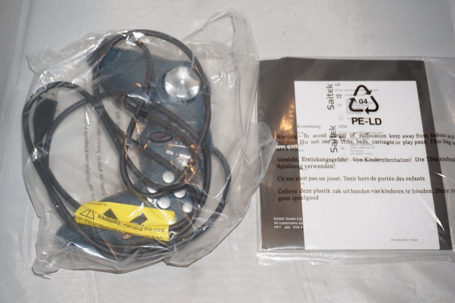 Saitek P220 Controller (PC) with Box USB