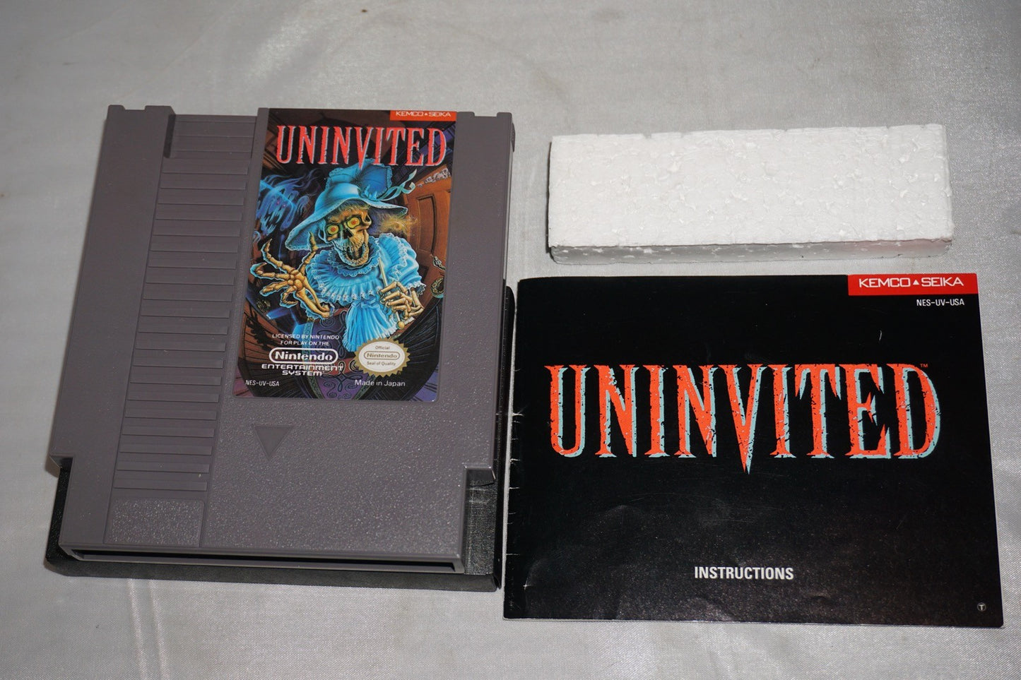Uninvited (Nintendo NES) Complete in Box CIB