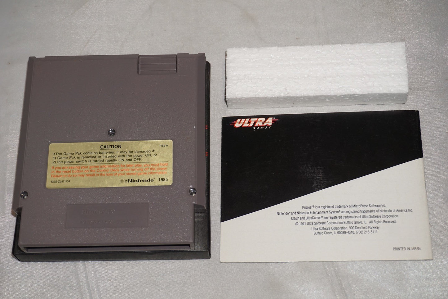 Pirates (Nintendo NES) Complete in Box CIB
