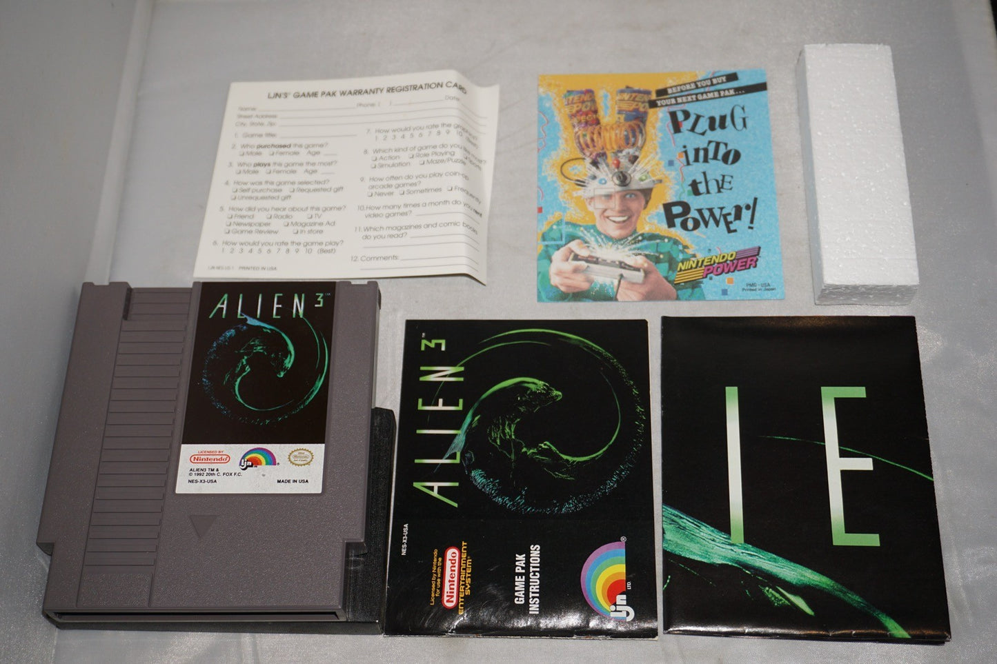 Alien 3 (Nintendo NES) Complete in Box w/ Reg Poster CIB Near Mint