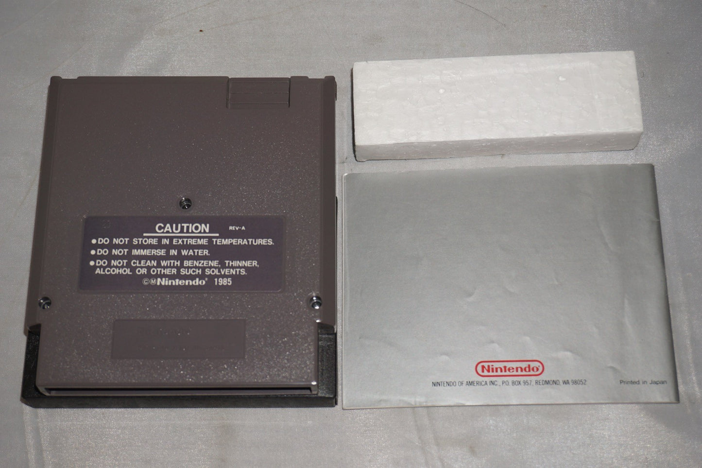 Metroid (Nintendo NES) Complete in Box CIB