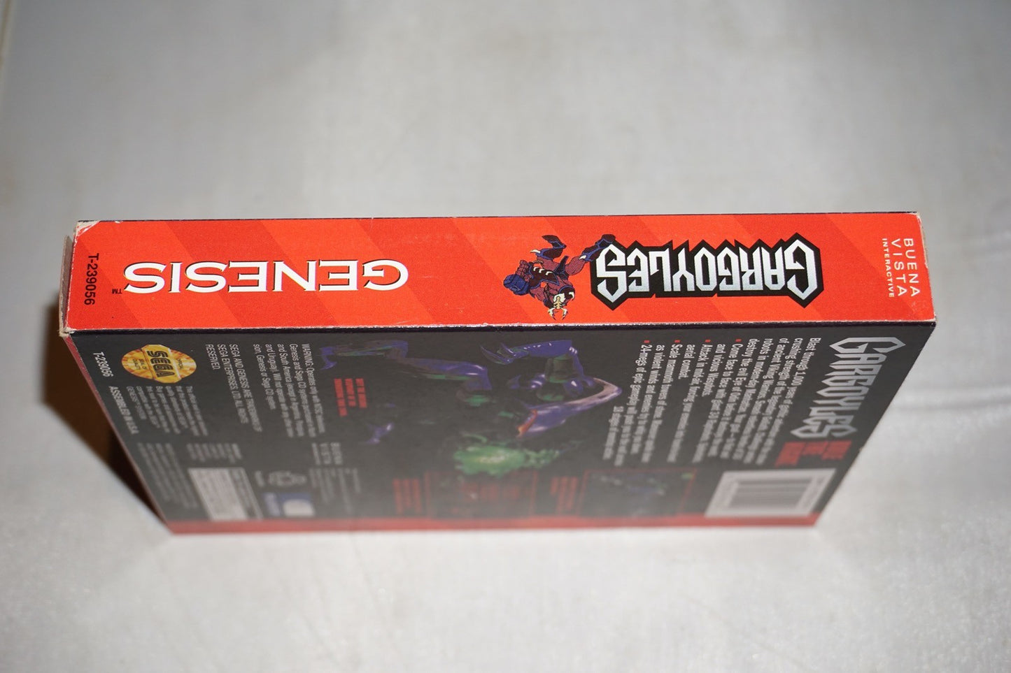 Gargoyles (Sega Genesis) Complete in Box w/ Reg Card Poster CIB