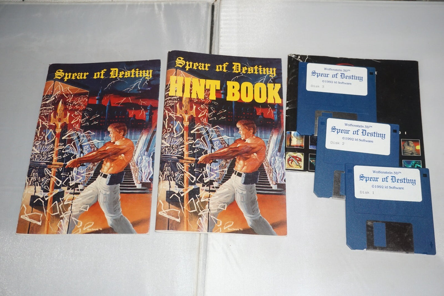 Wolfenstein Spear of Destiny (PC IBM Tandy) Complete in Box CIB