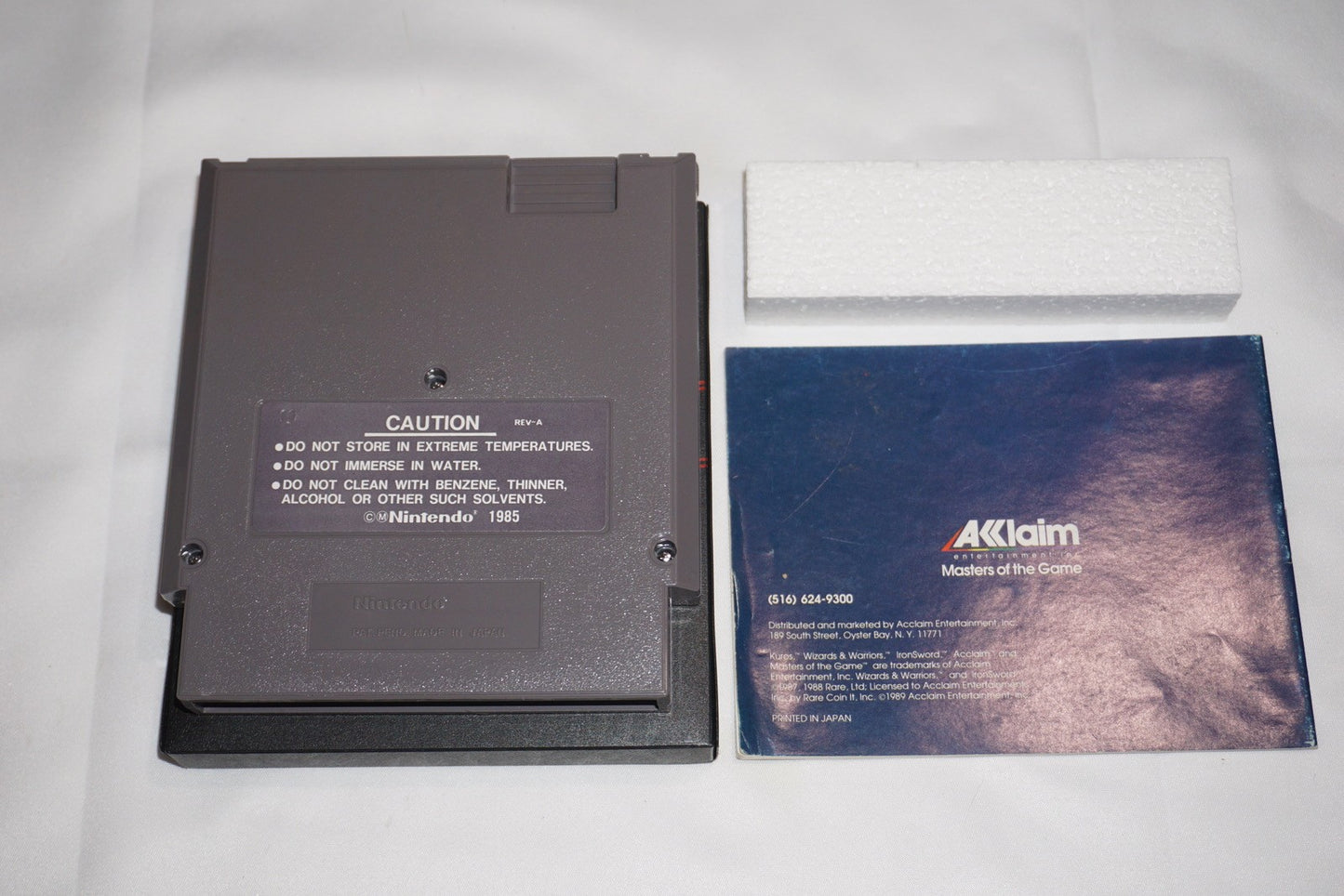 IronSword Wizards & Warriors II (Nintendo NES) Complete in Box CIB