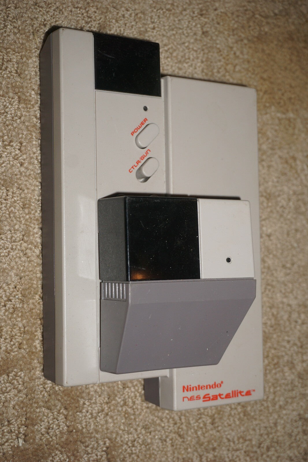 Satellite 4 Player Adapter (Nintendo NES) w/ Receiver