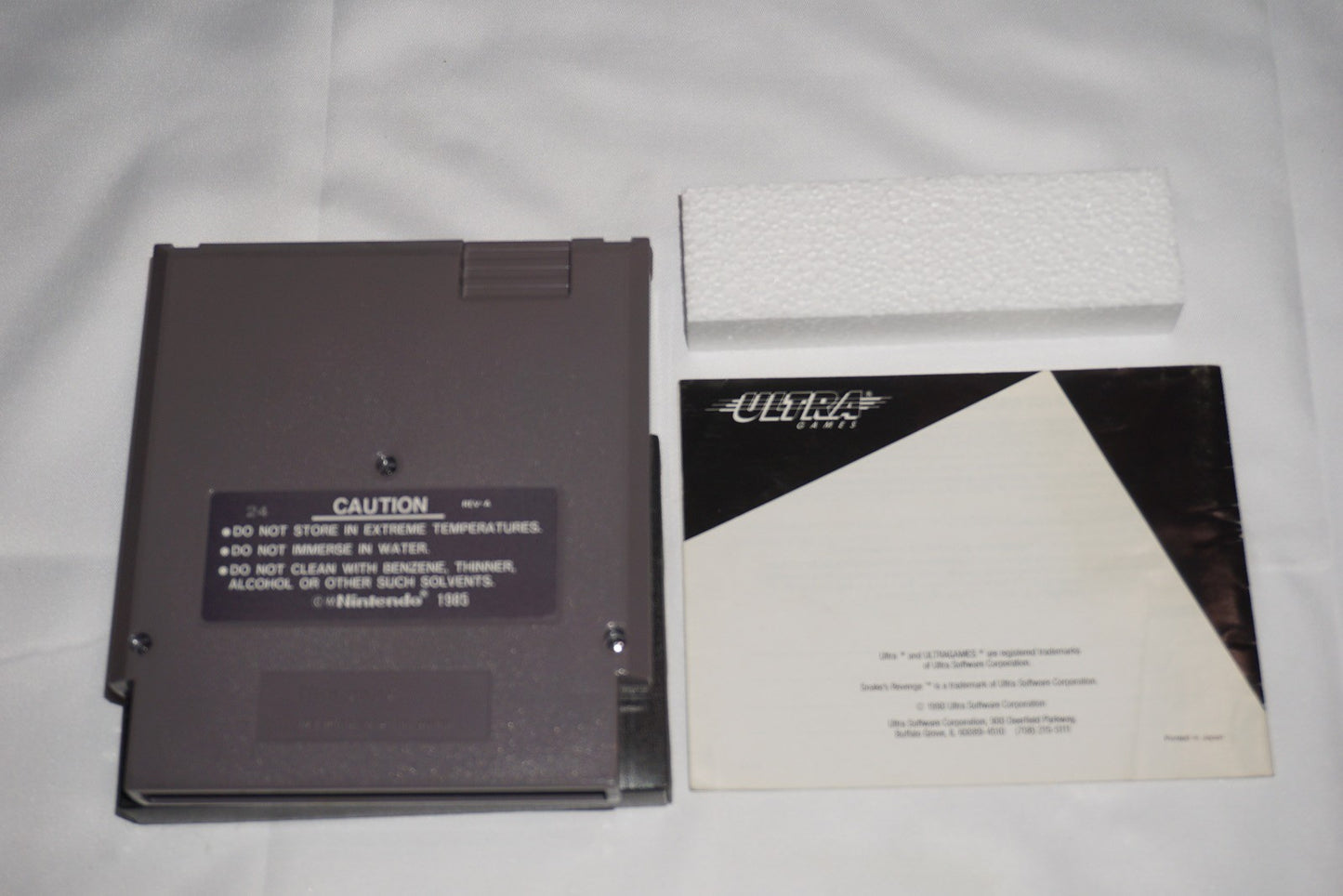Snake's Revenge (Nintendo NES) Complete in Box CIB