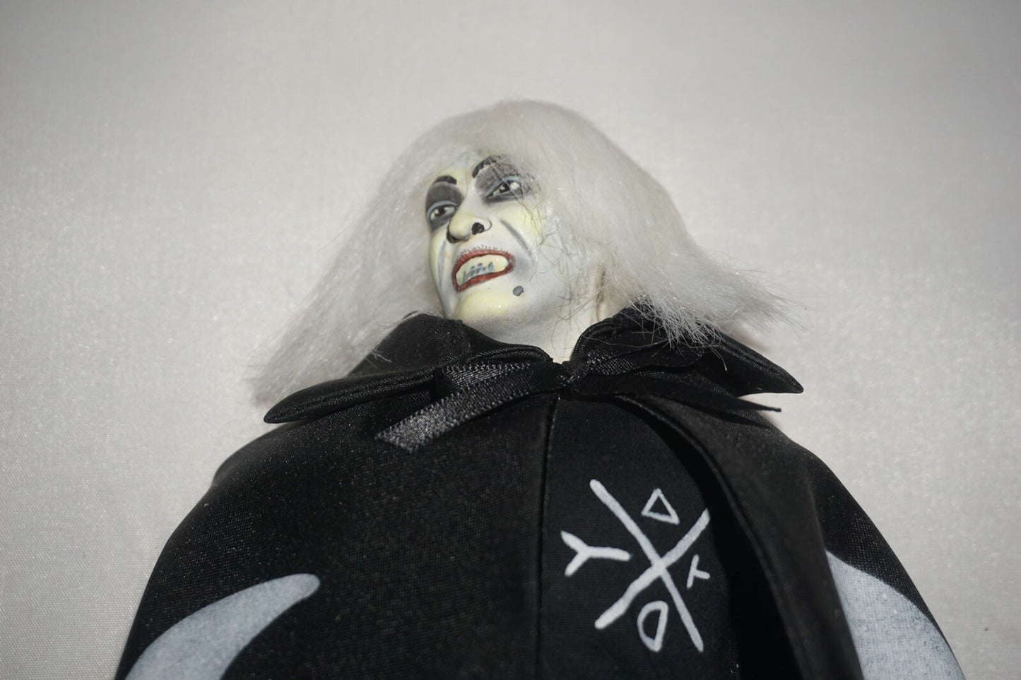 Zombo The Munsters Custom Danbury Mint Wooden Coffin Statue Figure NEW #27