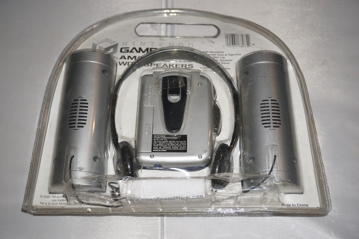 AM/FM Stereo Cassette Player w/ Speakers (Nintendo Gamecube) New Sealed