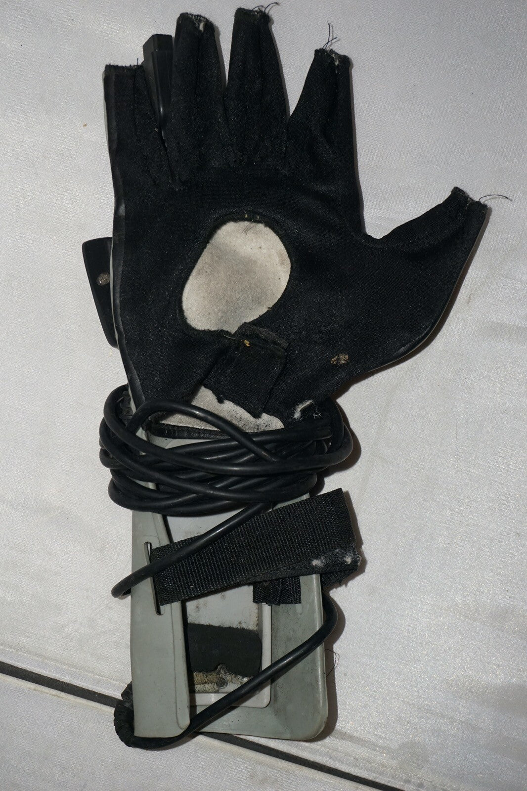 Power Glove Controller (Nintendo NES) Official OEM