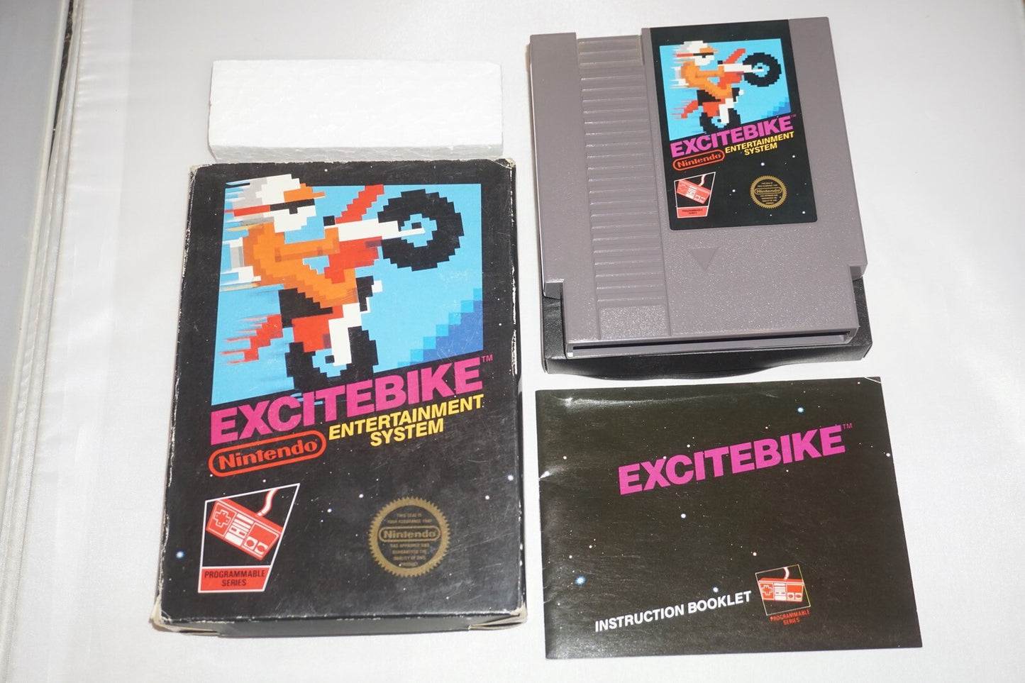 Excitebike HANGTAB No Rev A (Nintendo NES) Complete in Box CIB #3