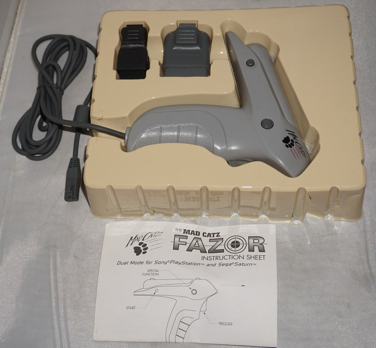 Mad Catz Fazor Light Gun (Sony Playstation 1 ps1) with Box