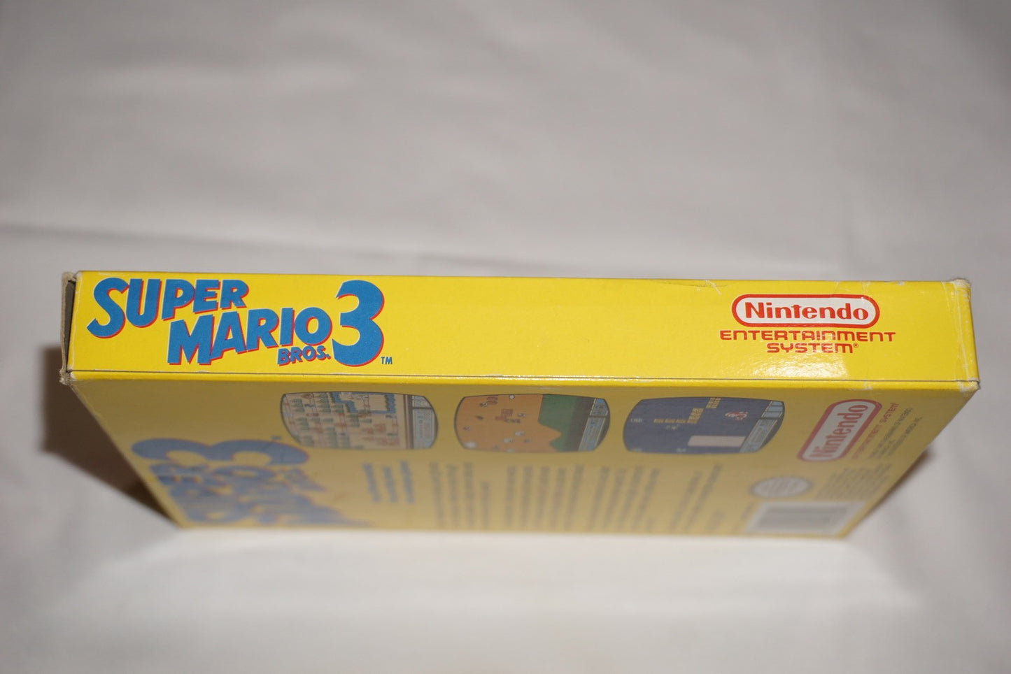 Super Mario Bros 3 (Nintendo NES) Complete in Box CIB