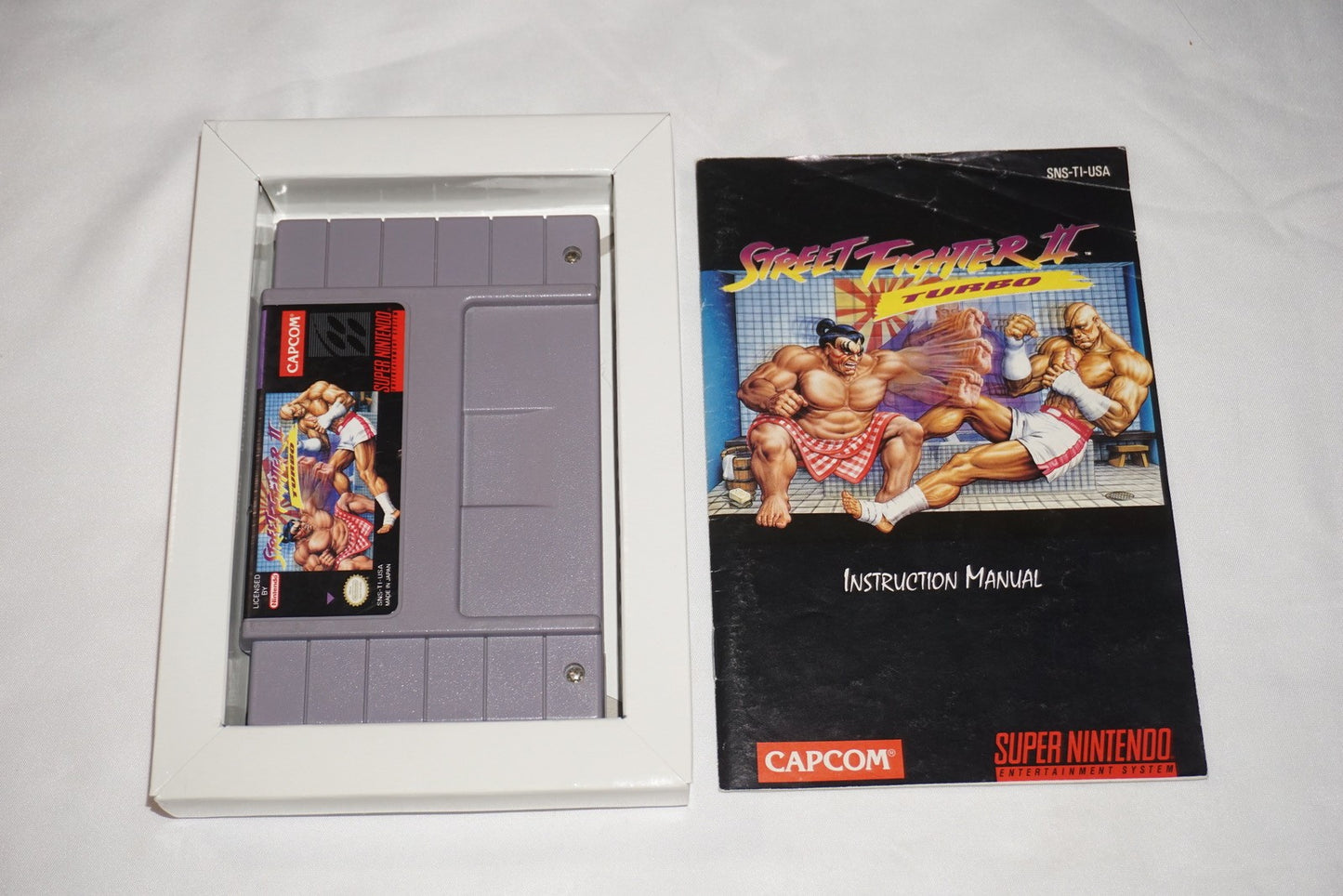 Street Fighter II Turbo (Super Nintendo SNES) Complete in Box CIB