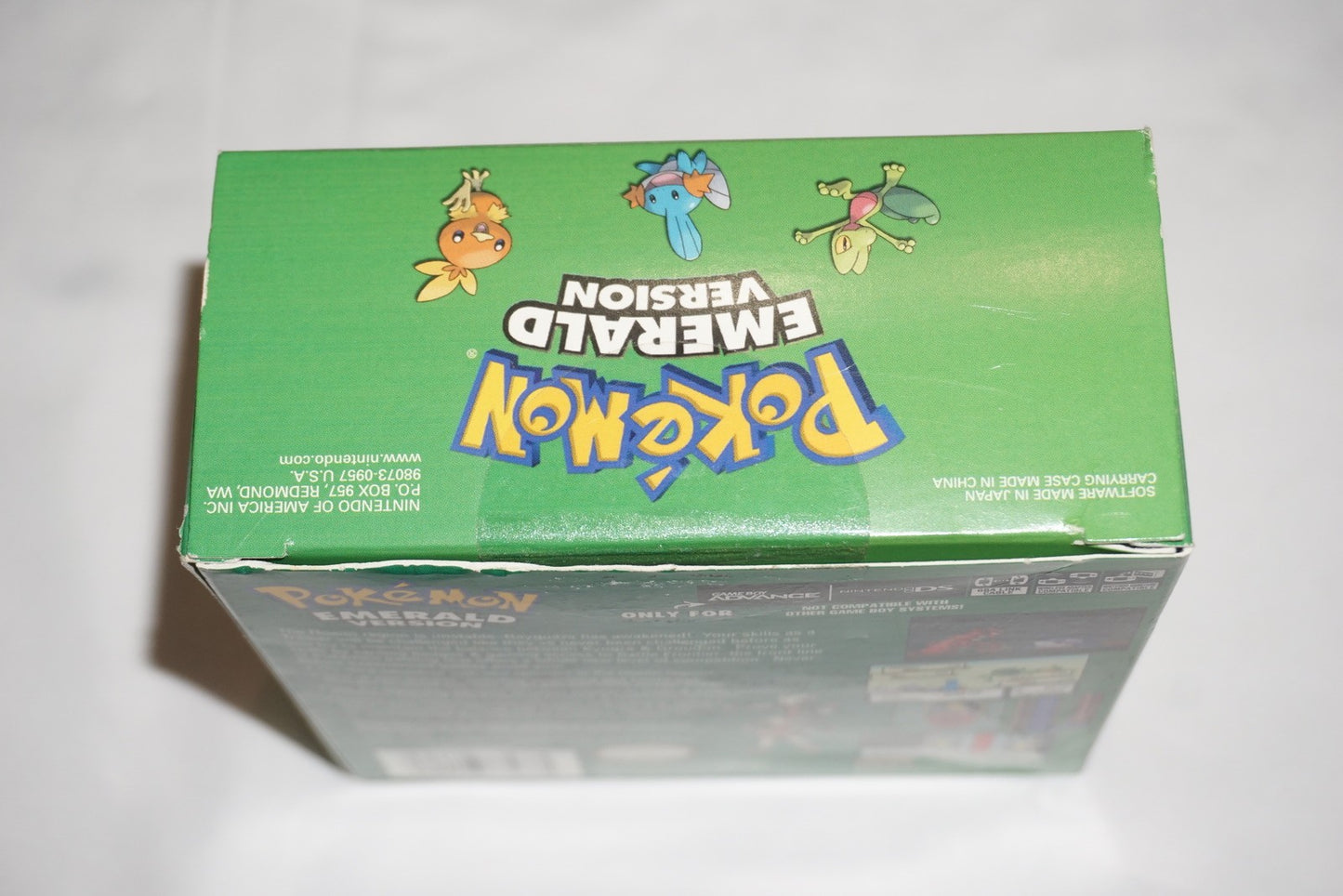 Pokemon Emerald (Game Boy Advance GBA ) Complete in Big Box w/ Carrying Case