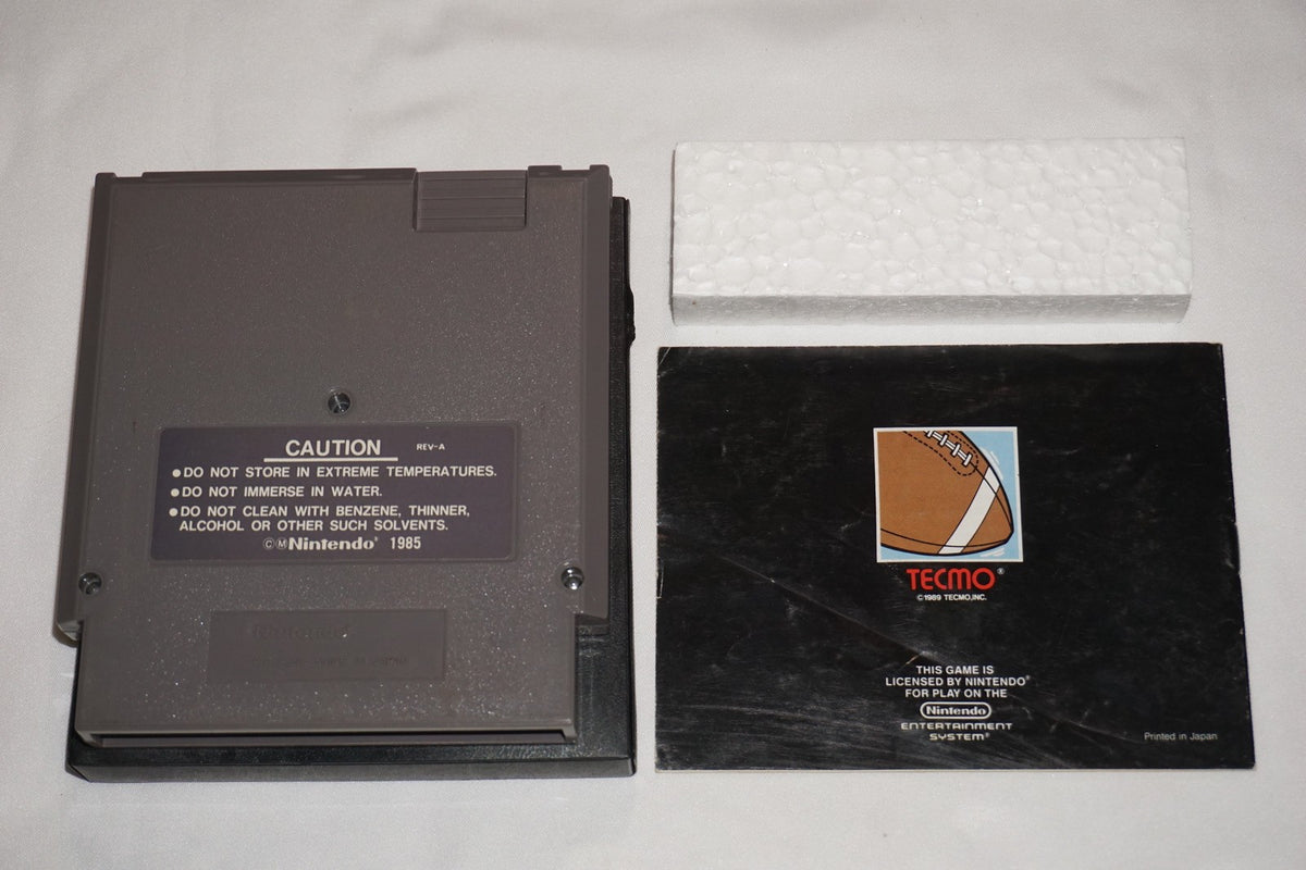 Tecmo Bowl (Nintendo NES) Complete in Box CIB