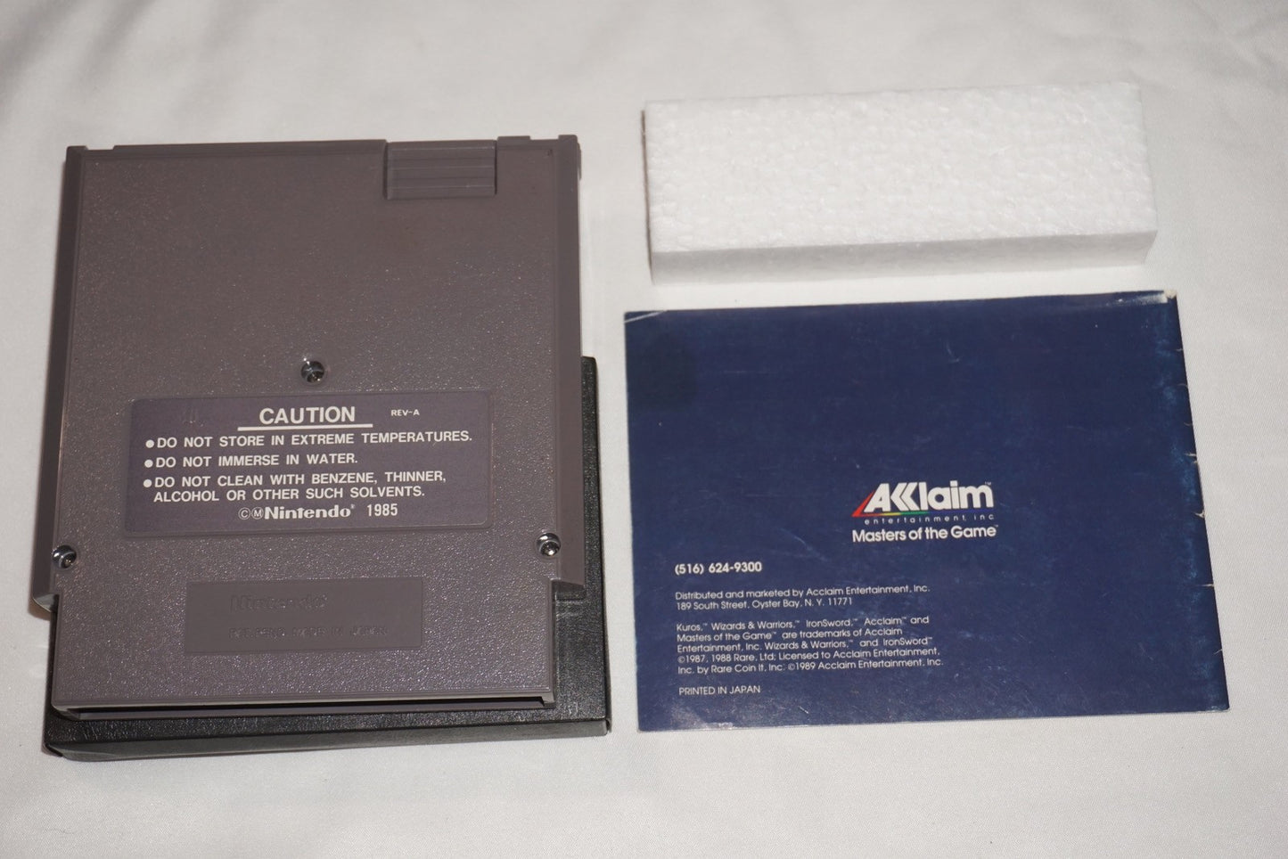 Iron Sword Wizards and Warriors II (Nintendo NES) Complete in Box CIB