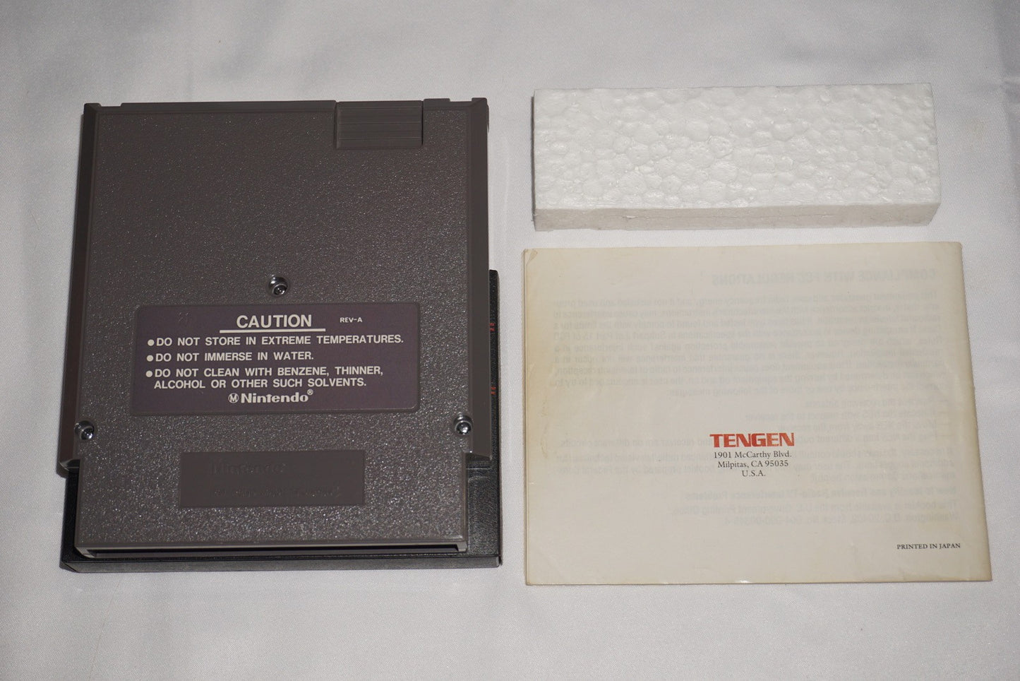 Gauntlet 1 Grey Tengen (Nintendo NES) Complete in Box CIB