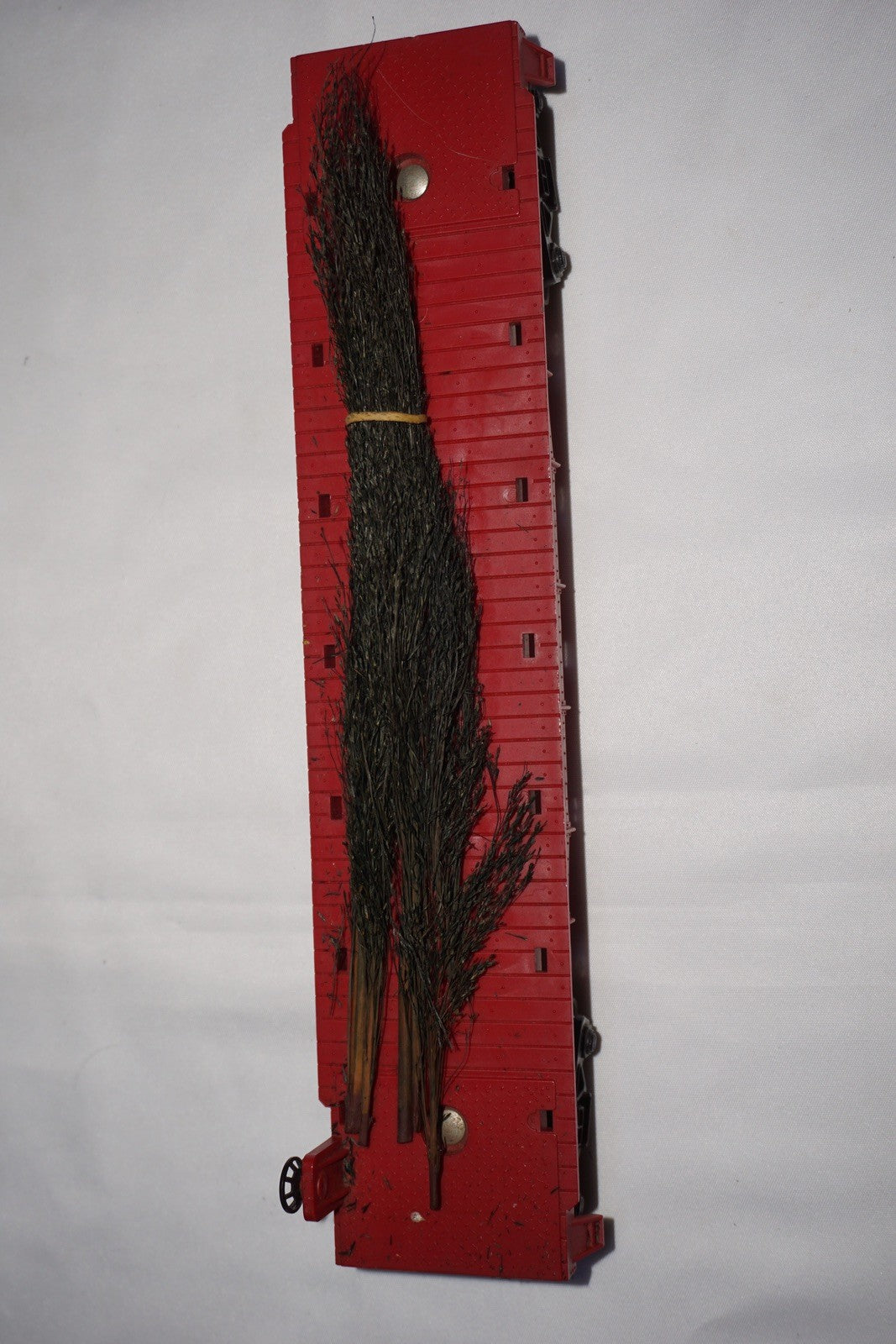 Lionel O-Gauge Post-War Flat Car with Christmas Trees #6826 with Box
