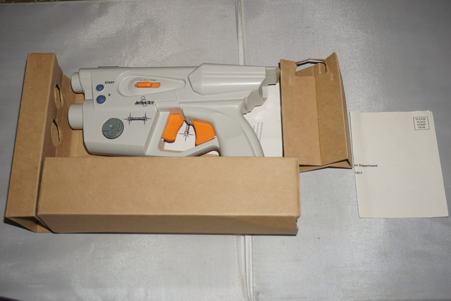 Interact Starfire Lightblaster Gun (Sega Dreamcast) Complete in Box CIB