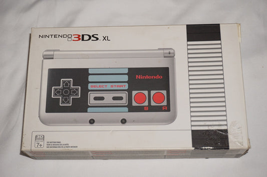 Retro NES Nintendo 3ds XL Console System Complete in Box CIB Tested