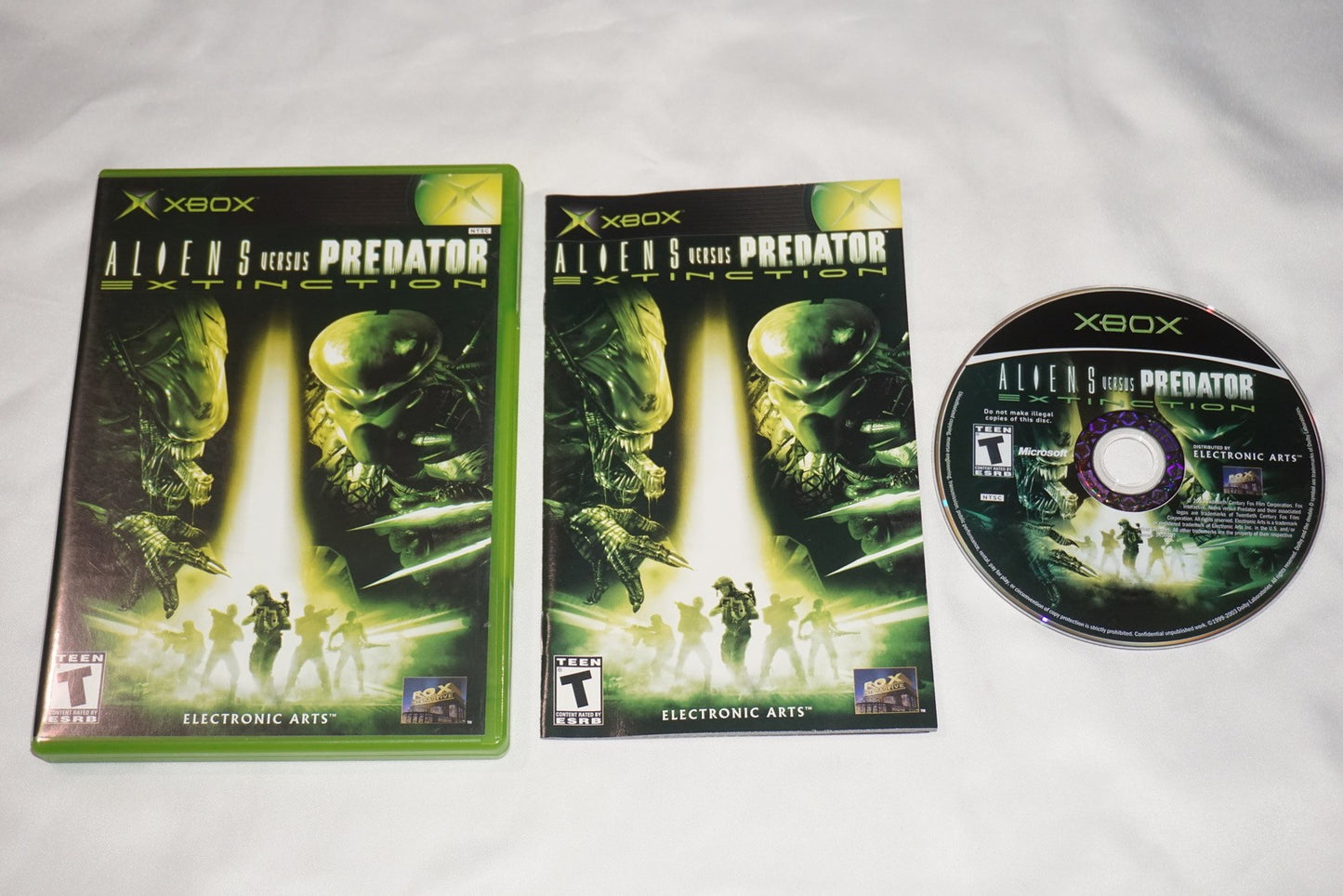 Aliens vs Predator (Microsoft Xbox) Complete Versus