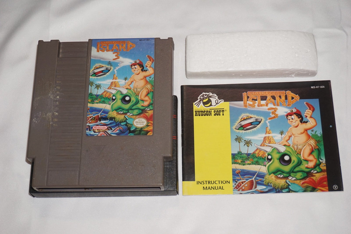 Adventure Island III 3 (Nintendo NES) Complete in Box CIB