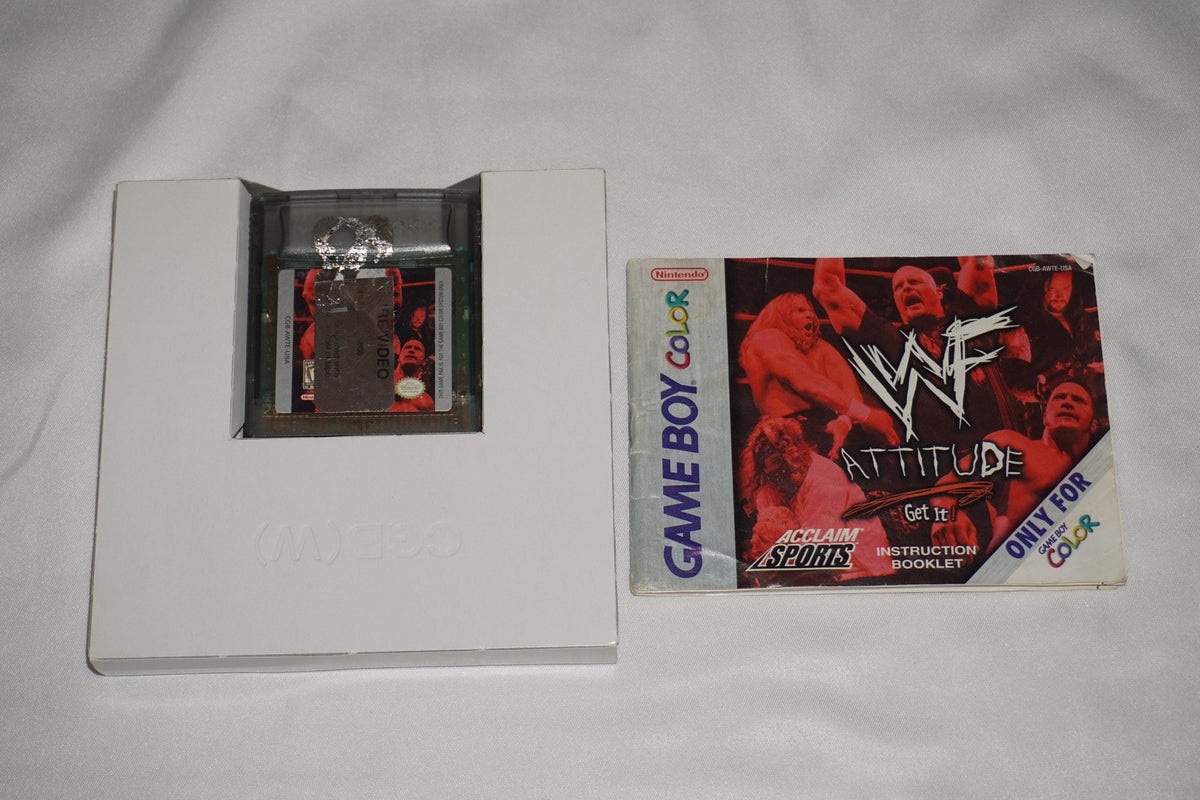 WWF Attitude WWE (Nintendo Game Boy Color GameBoy) Complete CIB