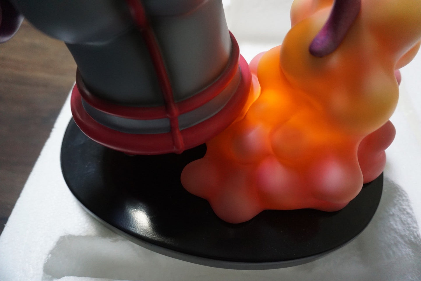Ms. 'Splosion Man Statue Twisted Pixel