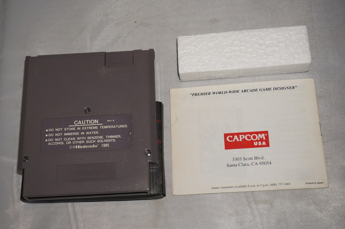 Disney's Chip 'N Dale: Rescue Rangers (Nintendo NES) Complete in Box CIB