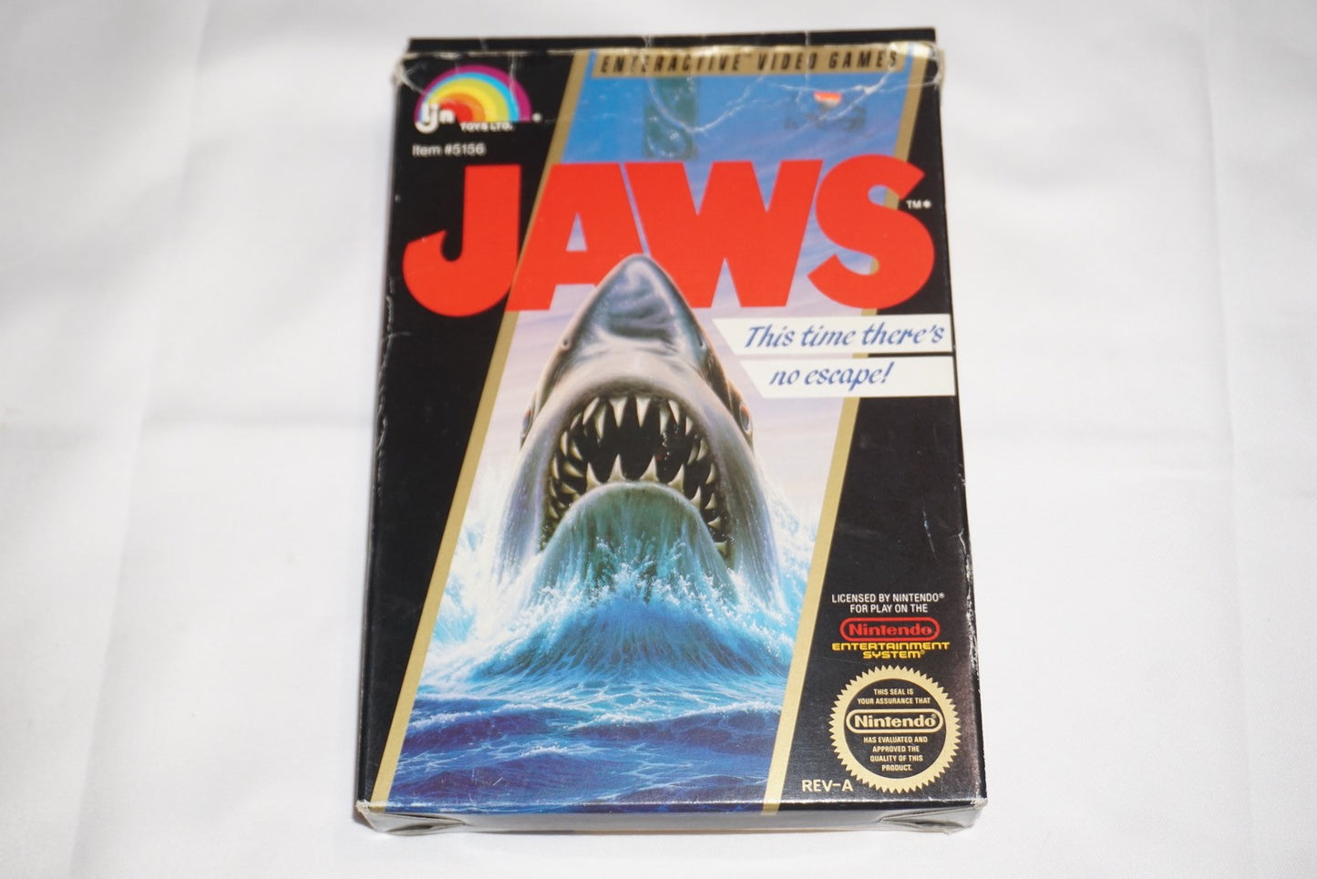 Jaws 5 Screw Circle Round Seal (Nintendo NES) Complete in Box CIB