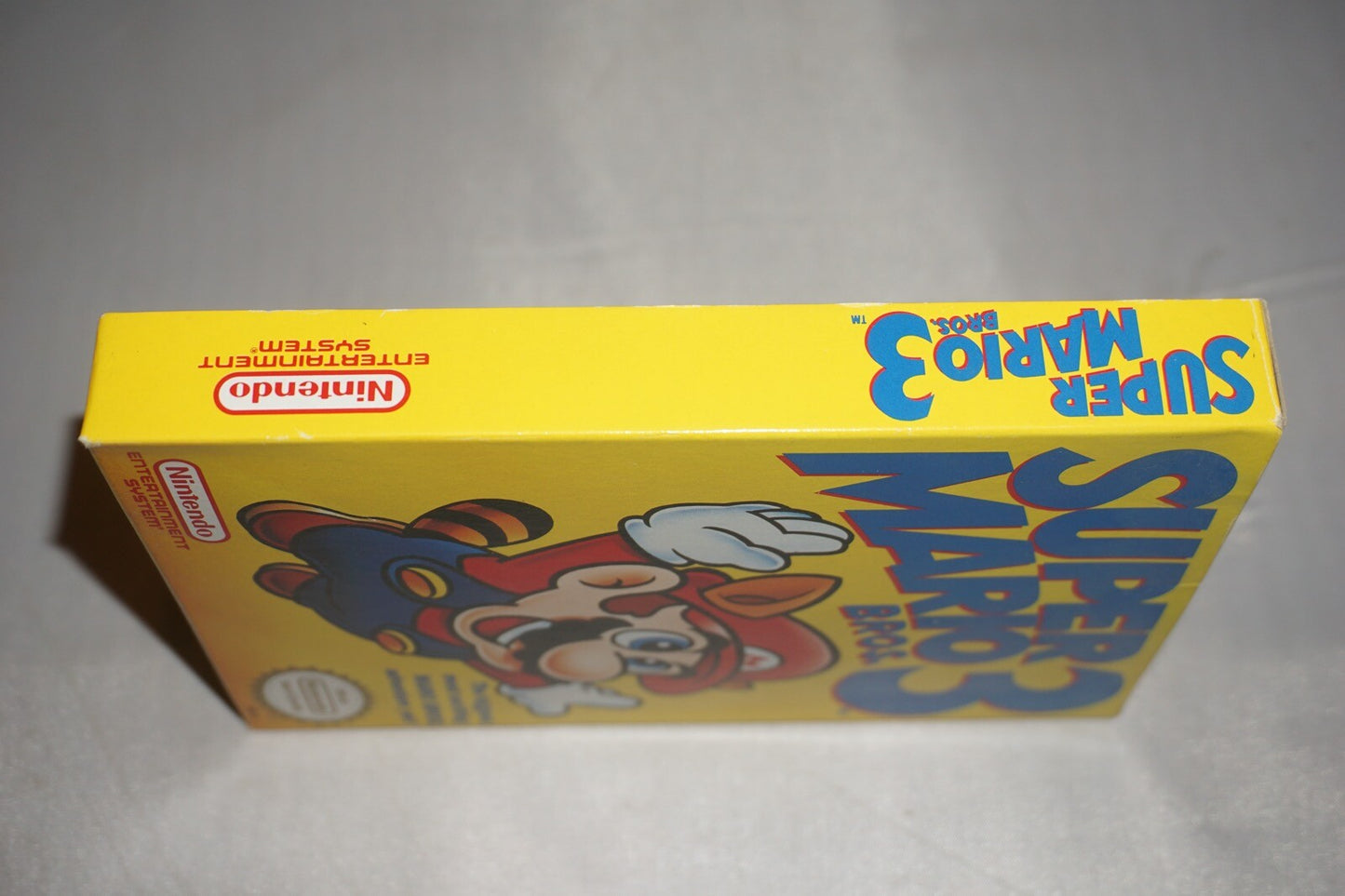 Super Mario Bros 3 (Nintendo NES) Complete in Box CIB Near Mint #2