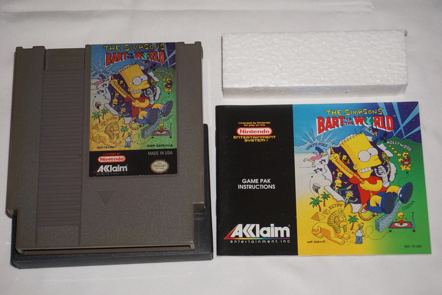 Simpsons Bart vs World (Nintendo NES) Complete in Box CIB