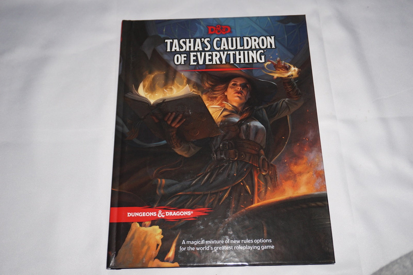 Tasha's Cauldron of Everything Hardcover Book Dungeons & Dragons D&D NEW