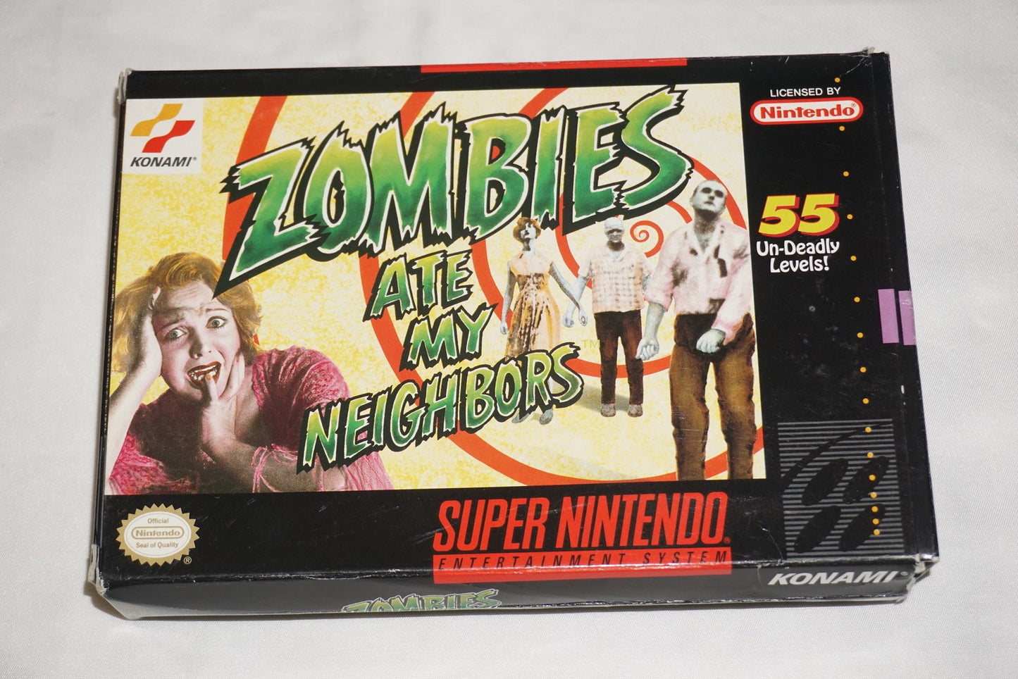 Zombies Ate My Neighbors (Super Nintendo SNES) Complete in Box CIB