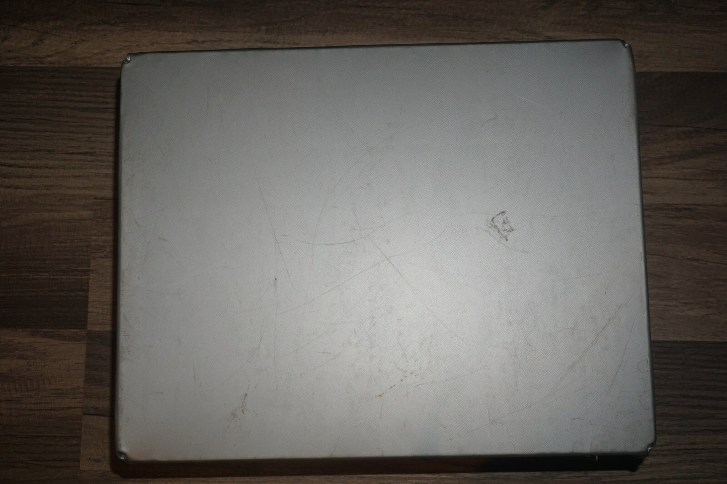 Nintendo NES Game Pak Case With 8–bit Mario Graphic Holds 16 Cartridges