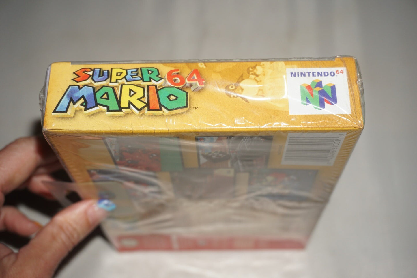 Super Mario 64 (Nintendo 64 N64) Complete in Box CIB Near Mint