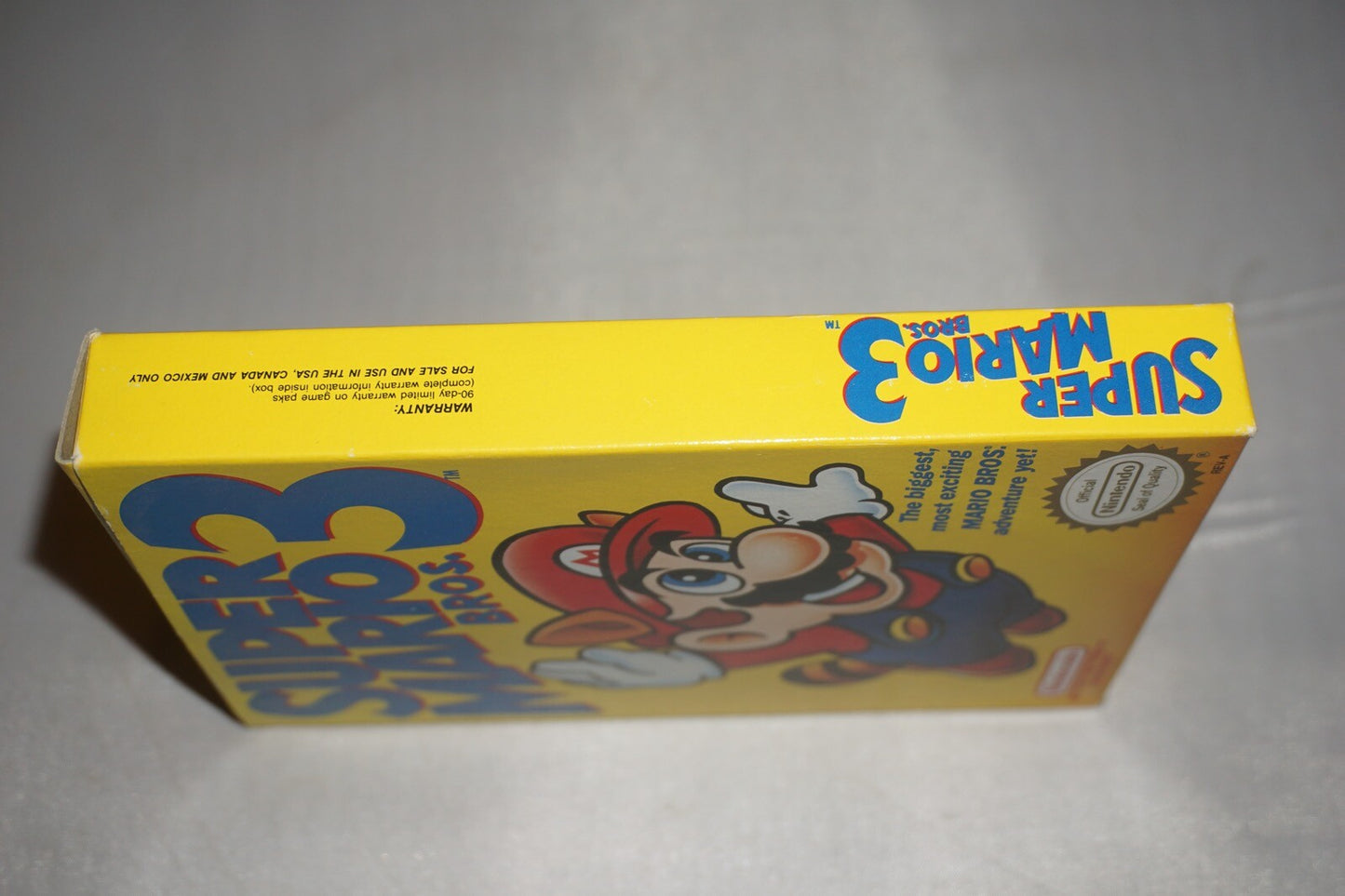 Super Mario Bros 3 (Nintendo NES) Complete in Box CIB Near Mint #2