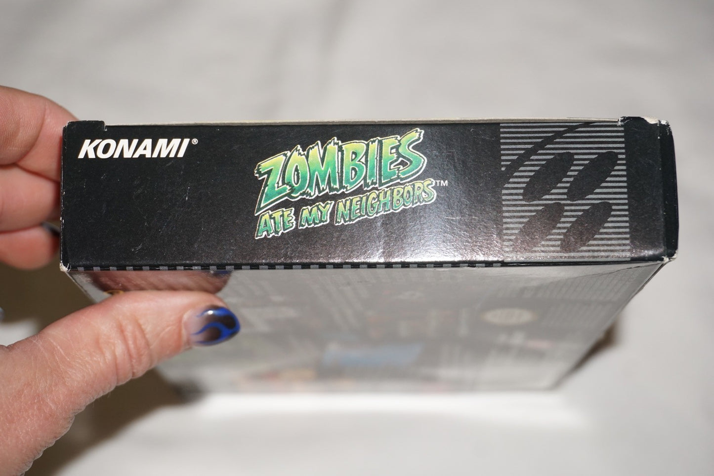 Zombies Ate My Neighbors (Super Nintendo SNES) Complete in Box CIB