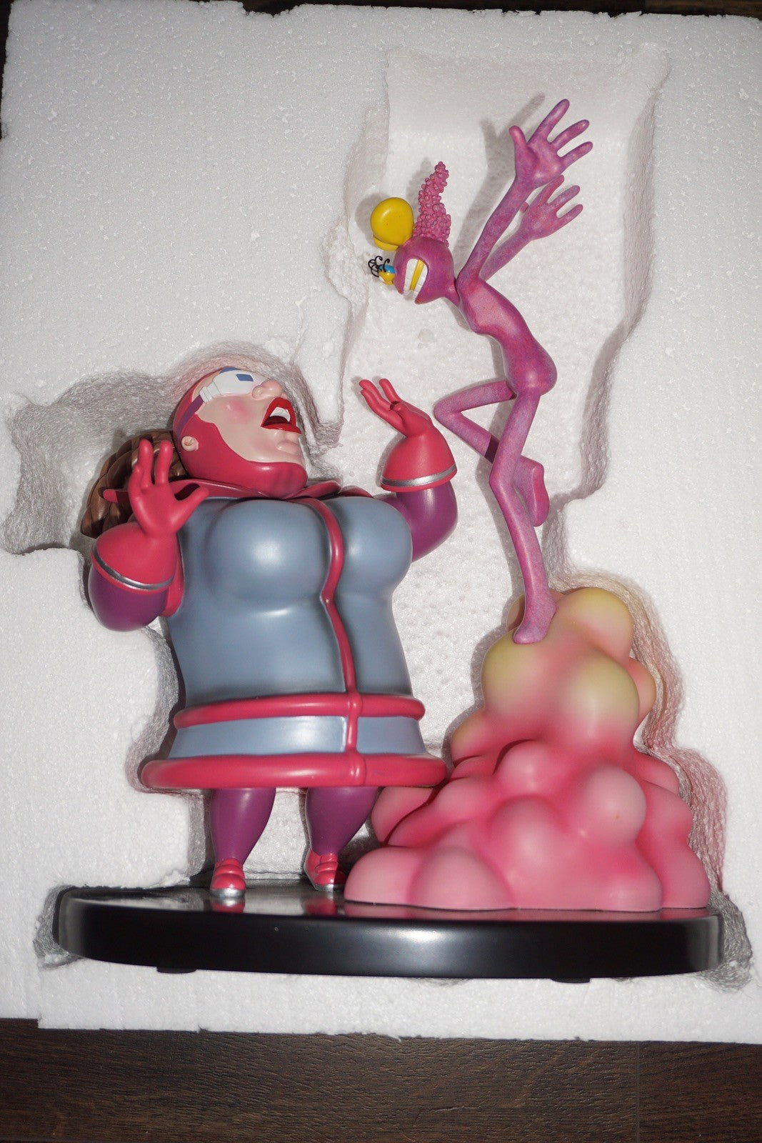 Ms. 'Splosion Man Statue Twisted Pixel
