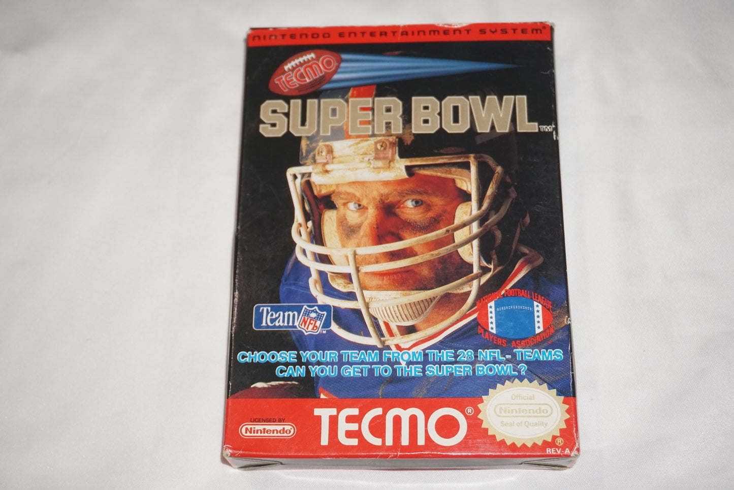 Tecmo Super Bowl (Nintendo NES) Complete in Box CIB