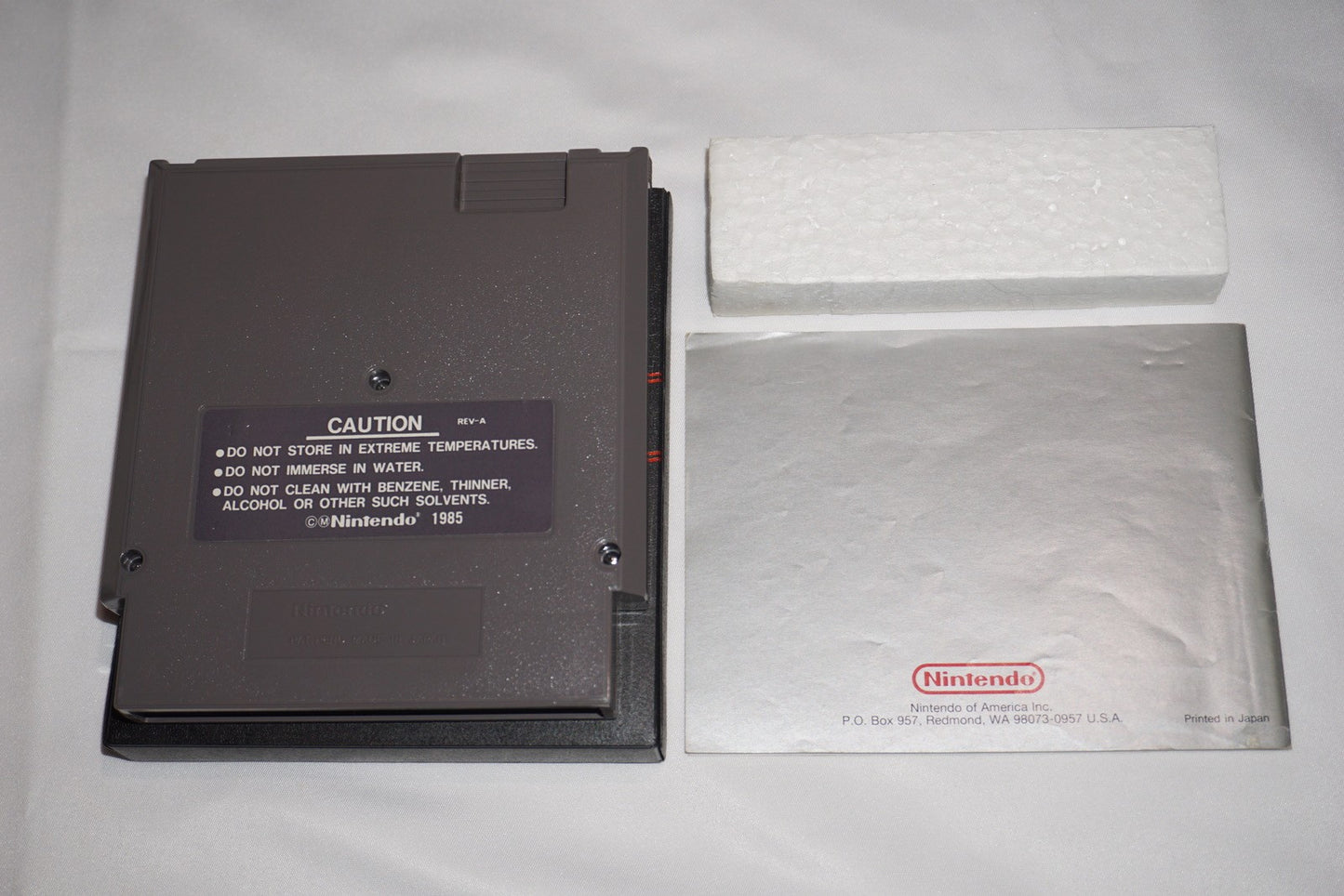 Metroid Silver (Nintendo NES) Complete in Box CIB