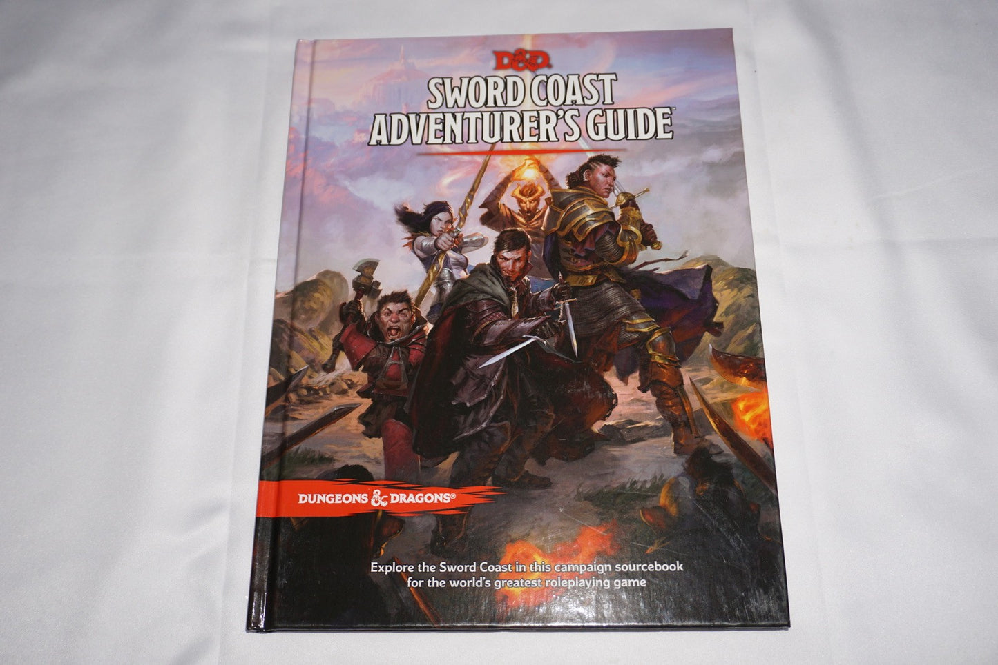 Sword Coast Adventurer's Guide Hardcover Book Dungeons & Dragons D&D NEW