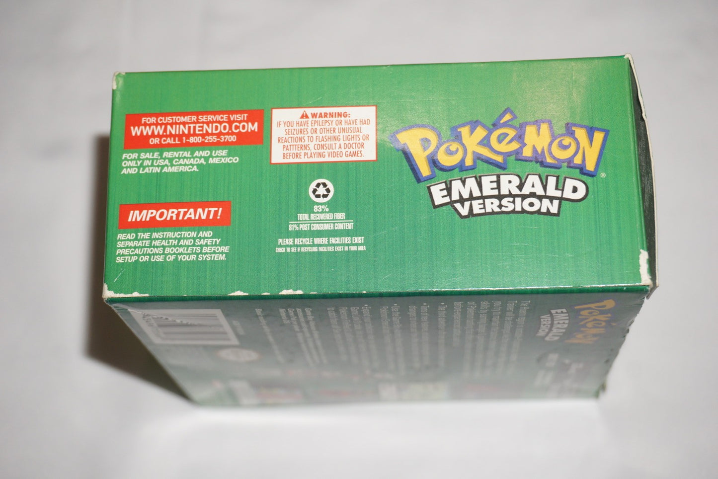 Pokemon Emerald (Game Boy Advance GBA ) Complete in Big Box w/ Carrying Case